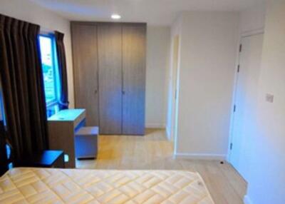 1 bed Condo in Whizdom @ Punnawithi Station Phrakhanong District C07903