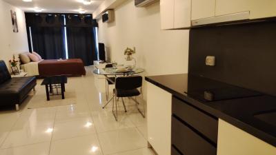 Quiet Park Royal Condo for Sale in Pratumnak