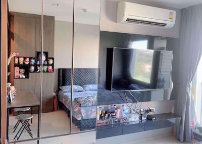 Studio bed Condo in Rhythm Sukhumvit 36-38 Phra Khanong Sub District C07895