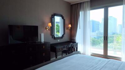 2 bed Condo in 185 Rajadamri Lumphini Sub District C07891