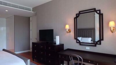 2 bed Condo in 185 Rajadamri Lumphini Sub District C07891