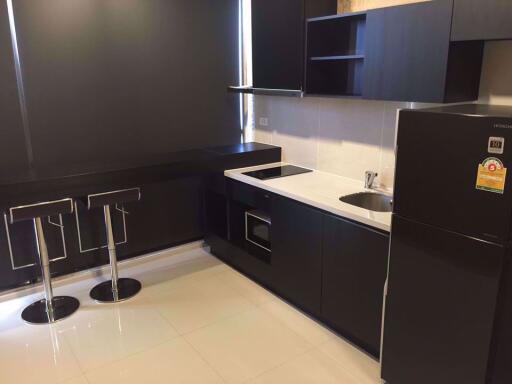 1 bed Condo in Rhythm Sukhumvit 44 Khlongtoei District C07882