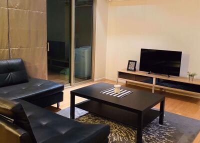 2 bed Condo in The Lakes Khlongtoei Sub District C07877