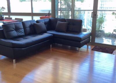 2 bed Condo in The Lakes Khlongtoei Sub District C07877