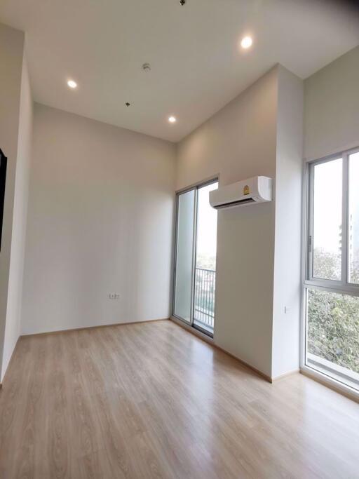 1 bed Condo in Noble Revolve Ratchada 2 Huai Khwang Sub District C07866