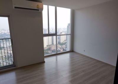 1 bed Condo in Noble Revolve Ratchada 2 Huai Khwang Sub District C07865