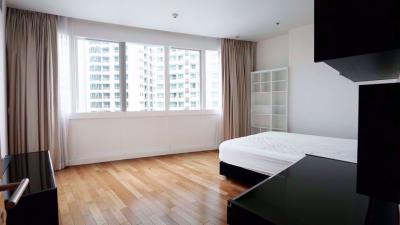 3 bed Condo in Millennium Residence Khlongtoei District C07836