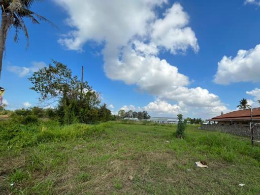 Land Including Private House for Sale in Pattaya