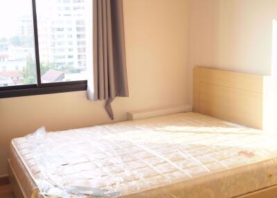 2 bed Condo in Le Rich @ Aree station Phayathai District C07814