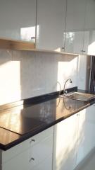 2 bed Condo in Le Rich @ Aree station Phayathai District C07811