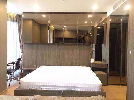 1 bed Condo in Ashton Chula - Silom Mahaphruettharam Sub District C07809