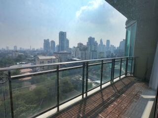 2 bed Condo in Royce Private Residences Watthana District C07807