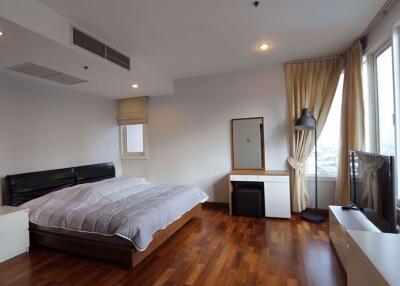 2 bed Condo in Baan Siri 24 Khlongtoei District C07804