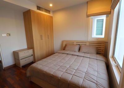 2 bed Condo in Baan Siri 24 Khlongtoei District C07804