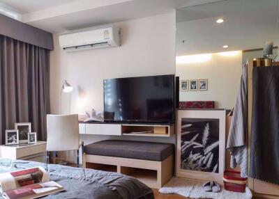 Studio bed Condo in 15 Sukhumvit Residences Khlong Toei Nuea Sub District C07772