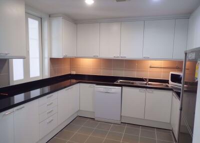 3 bed Duplex in Baan Nonsi Sathon District D07487