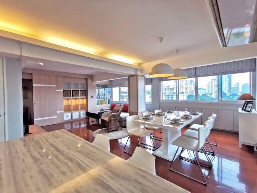 2 bed Condo in Yada Residential Khlong Tan Nuea Sub District C07749