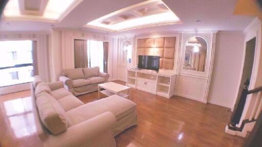 4 ห้องนอน, 5 ห้องน้ำ คอนโด ราคา ฿ 19,580,000