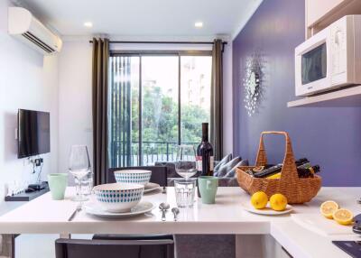 1 bed Condo in Trapezo Sukhumvit 16 Khlongtoei Sub District C07722