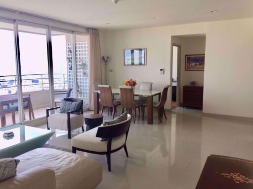 3 bed Condo in Watermark Chaophraya Khlong Ton Sai Sub District C07721