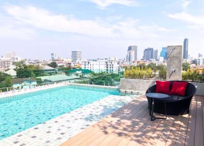 1 bed Condo in The Teak Sukhumvit 39 Watthana District C07710