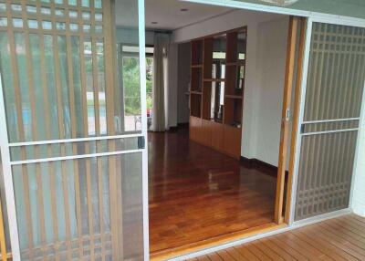 4 bed House Watthana District H05310