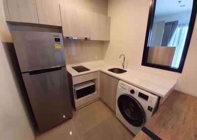 1 bed Condo in Life Asoke Huai Khwang District C07680