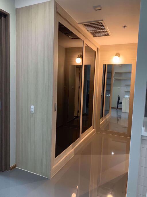 1 bed Condo in Noble Remix Khlongtan Sub District C07660