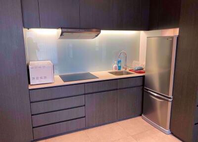 2 bed Condo in The Clover Watthana District C07643