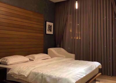 Studio bed Condo in Park Origin Phromphong Khlongtan Sub District C07638