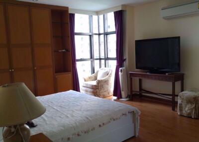 2 bed Condo in Baan Somthavil Lumphini Sub District C07619