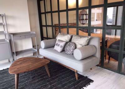 2 bed Condo in Baan Sathorn Chaopraya Khlong Ton Sai Sub District C07600