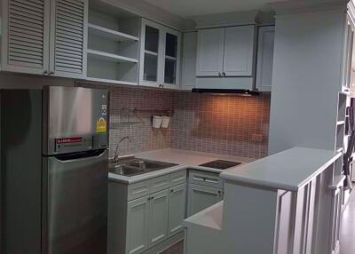 2 bed Condo in Sampoom Garden Bang Rak District C07559