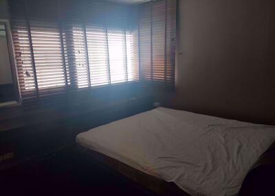 1 bed Condo in Sathorn Gardens Thungmahamek Sub District C07543