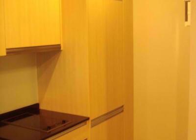 1 bed Condo in Sathorn Gardens Thungmahamek Sub District C07543