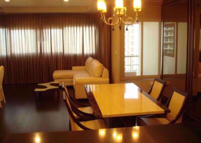 1 bed Condo in Sathorn Gardens Thungmahamek Sub District C07543