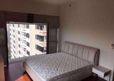 2 bed Condo in Hansar Rajdamri Lumphini Sub District C07534