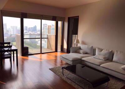 2 bed Condo in Hansar Rajdamri Lumphini Sub District C07534