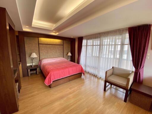 3 bed Condo in Sawit Suites Khlong Tan Nuea Sub District C07522