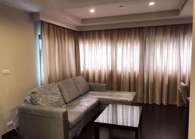 1 bed Condo in Sathorn Gardens Thungmahamek Sub District C07511