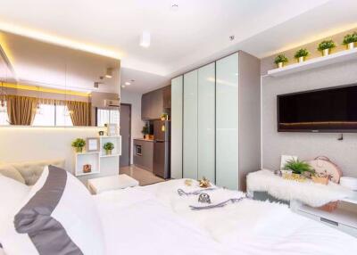 Studio bed Condo in Ideo Sukhumvit 93 Phrakhanong District C07509