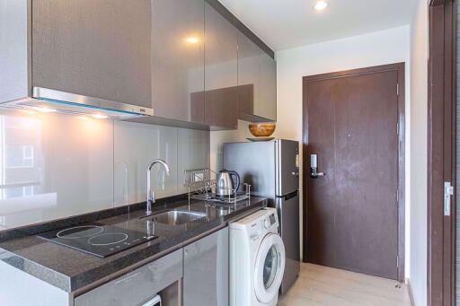 2 bed Condo in Rhythm Asoke Makkasan Sub District C07481