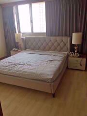 2 bed Condo in Tai Ping Towers Watthana District C07475