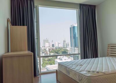 2 bed Condo in Fullerton Sukhumvit Khlongtoei Sub District C07473