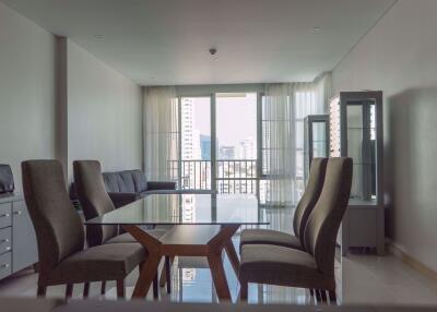 2 bed Condo in Fullerton Sukhumvit Khlongtoei Sub District C07473