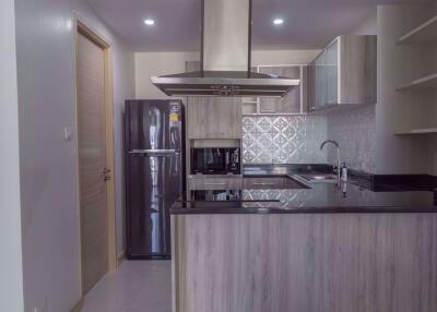 2 bed Condo in Fullerton Sukhumvit Khlongtoei Sub District C07473