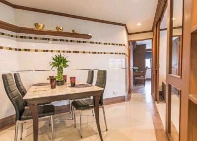 2 bed Condo in Beverly Tower Condo Khlong Toei Nuea Sub District C07465