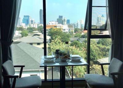 1 bed Condo in The Teak Sukhumvit 39 Watthana District C07436