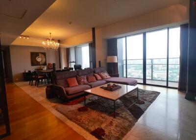 3 bed Condo in The Met Thungmahamek Sub District C07427