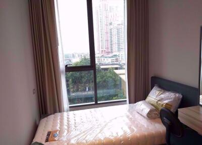 2 bed Condo in The Lumpini 24 Khlongtan Sub District C07406